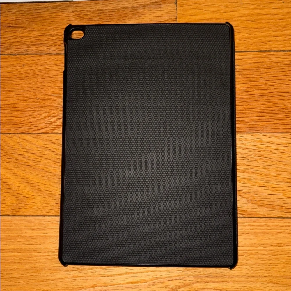 Brookstone sleek durable